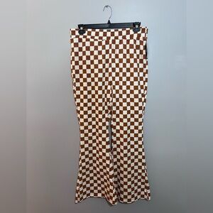 Woman’s Grayson Threads Flare Pants Size XL